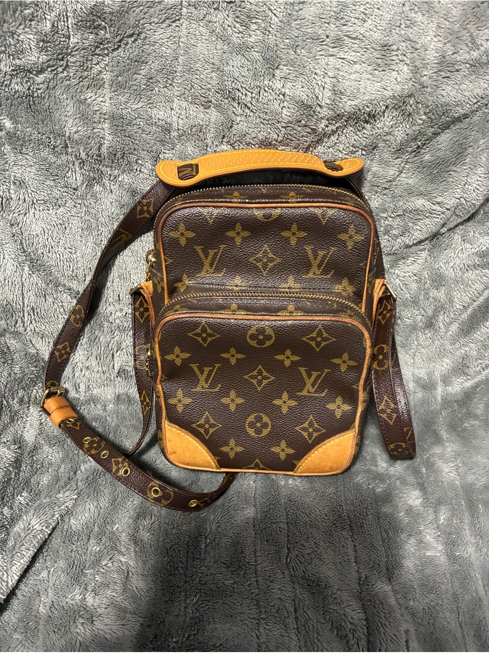 Louis Vuitton Monogram Brown and Tan Crossbody Bag Vintage January 2001